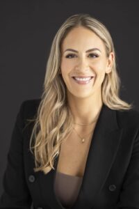 Photo de Maître Joanie Landry, LL.L.
Avocate en droit de l’immigration | Arbitre en droit civil et commercial